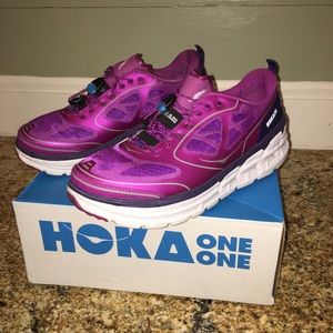 Hoka One One Athletic Shoe - size 9